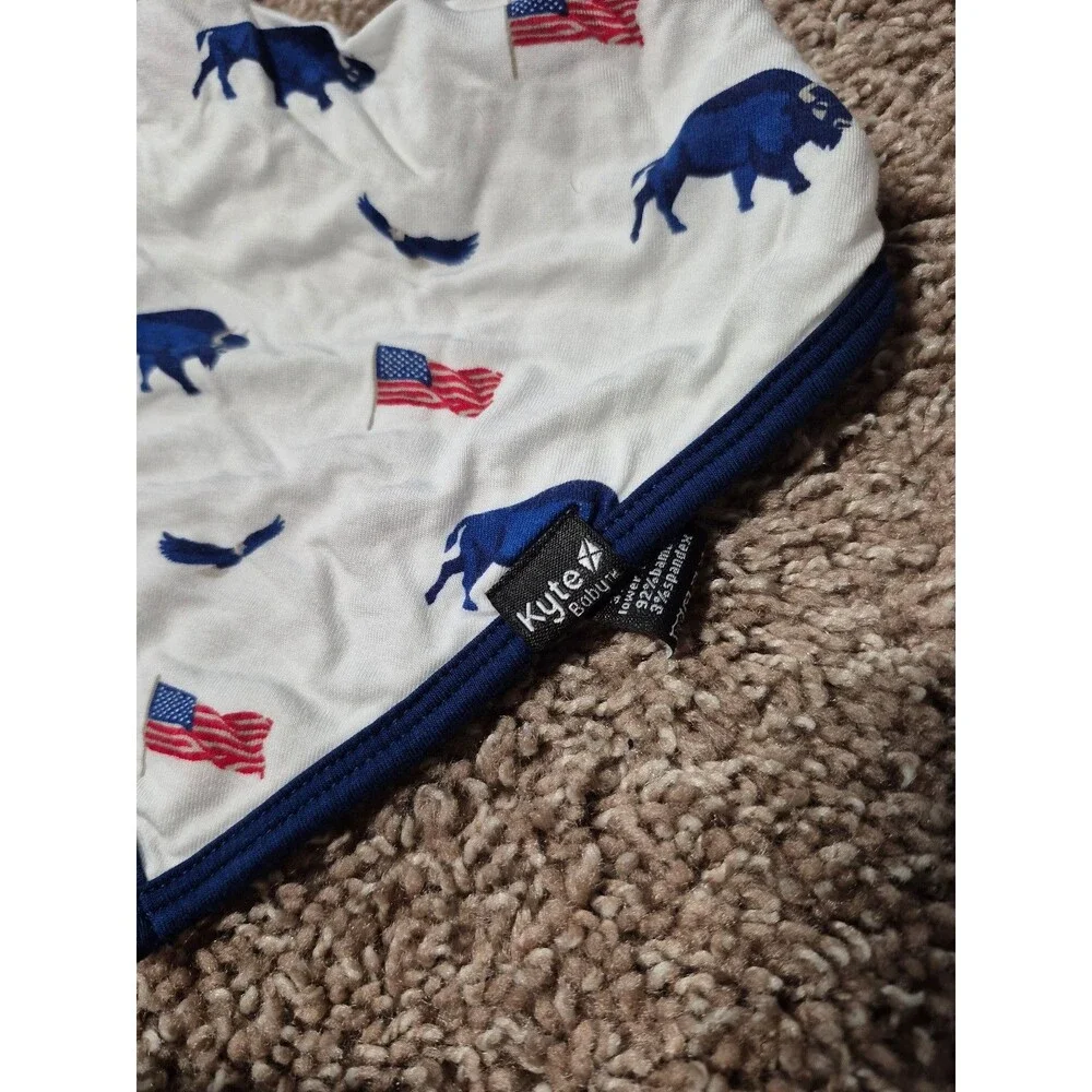 Kyte baby bib excellent like new